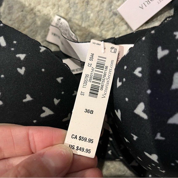 Victoria’s Secret Push-up Bra 36B - Picture 3 of 4